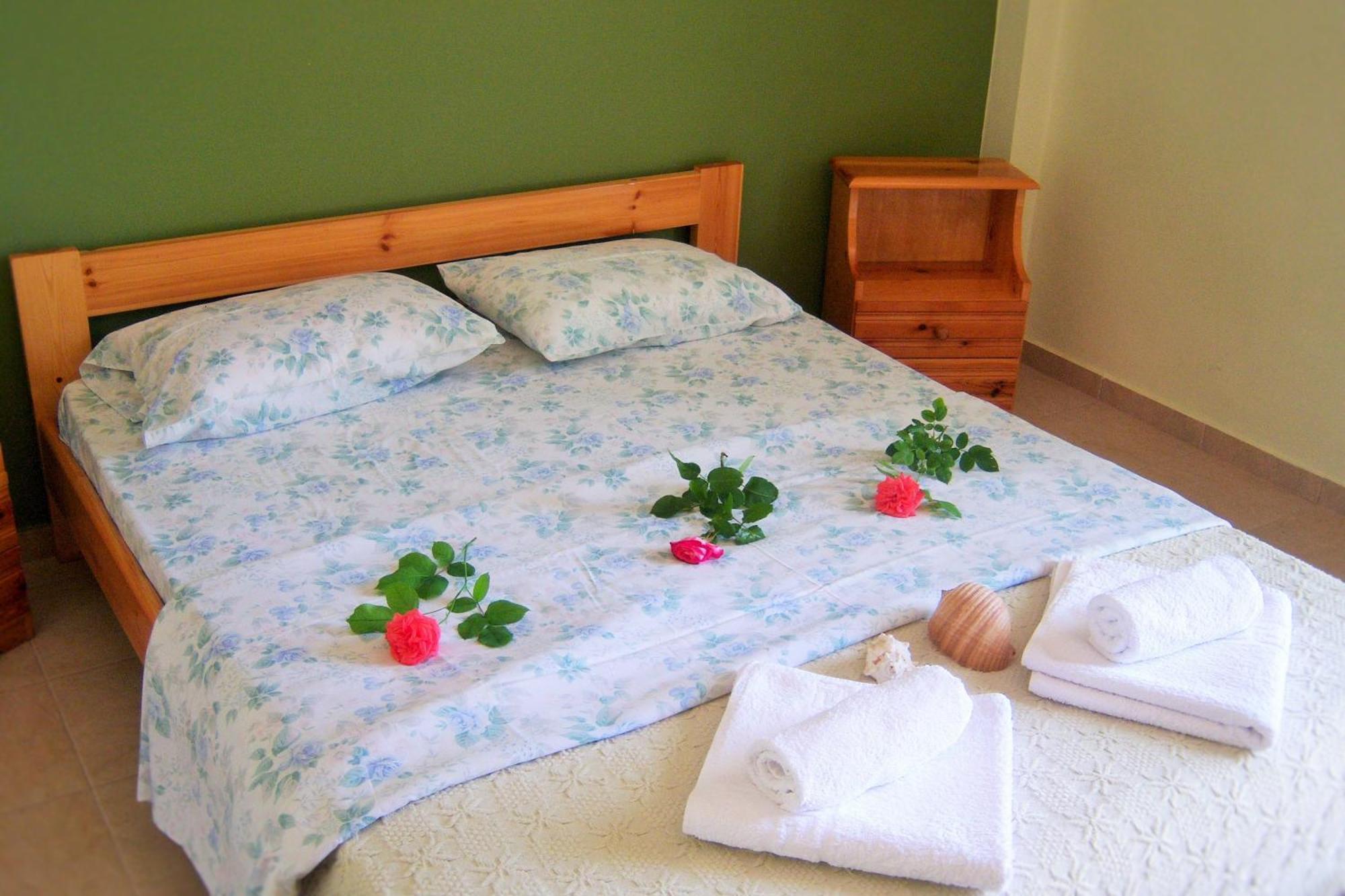 Loutrópolis Thermís Melina Apartment מראה חיצוני תמונה