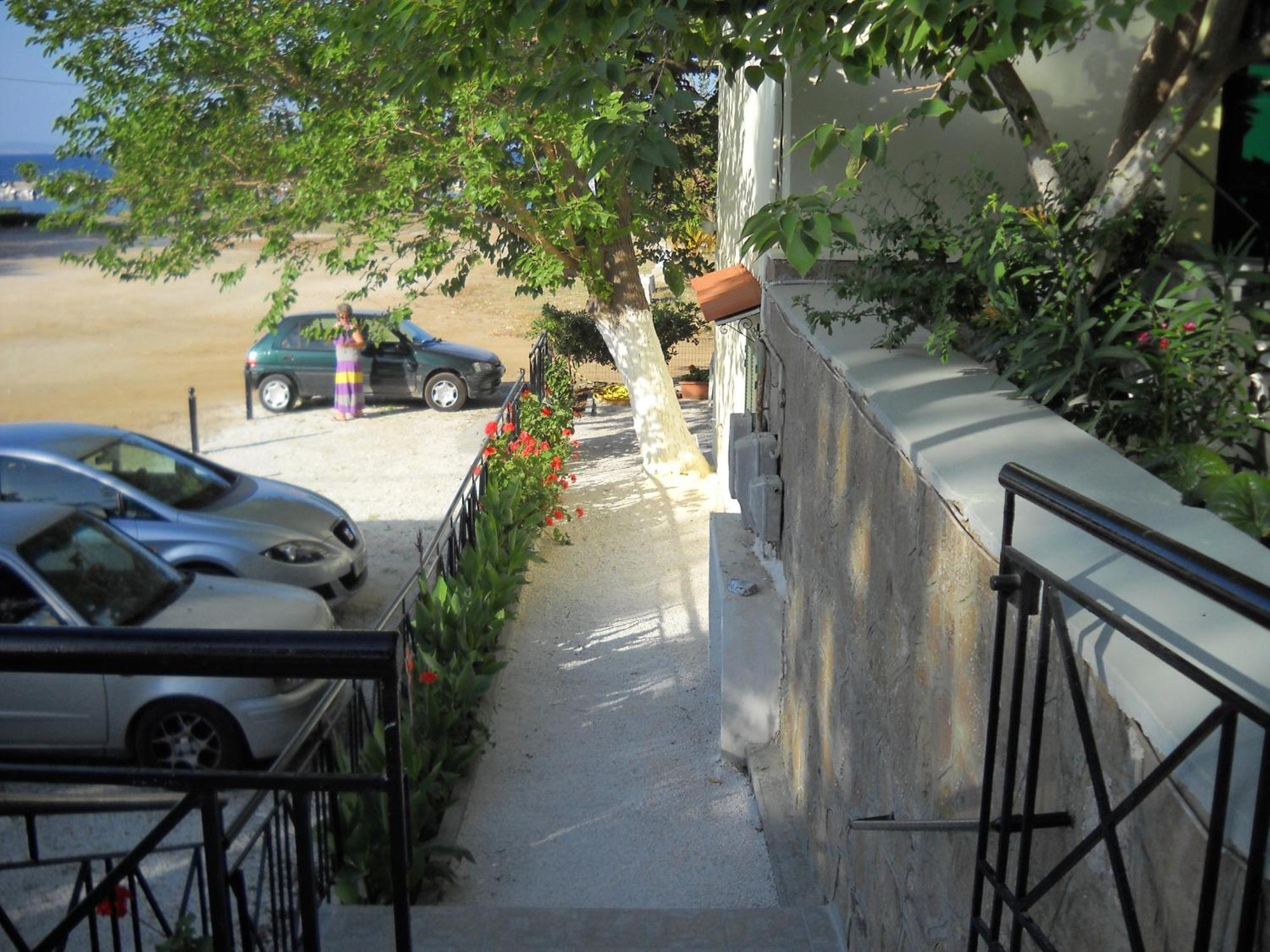 Loutrópolis Thermís Melina Apartment מראה חיצוני תמונה