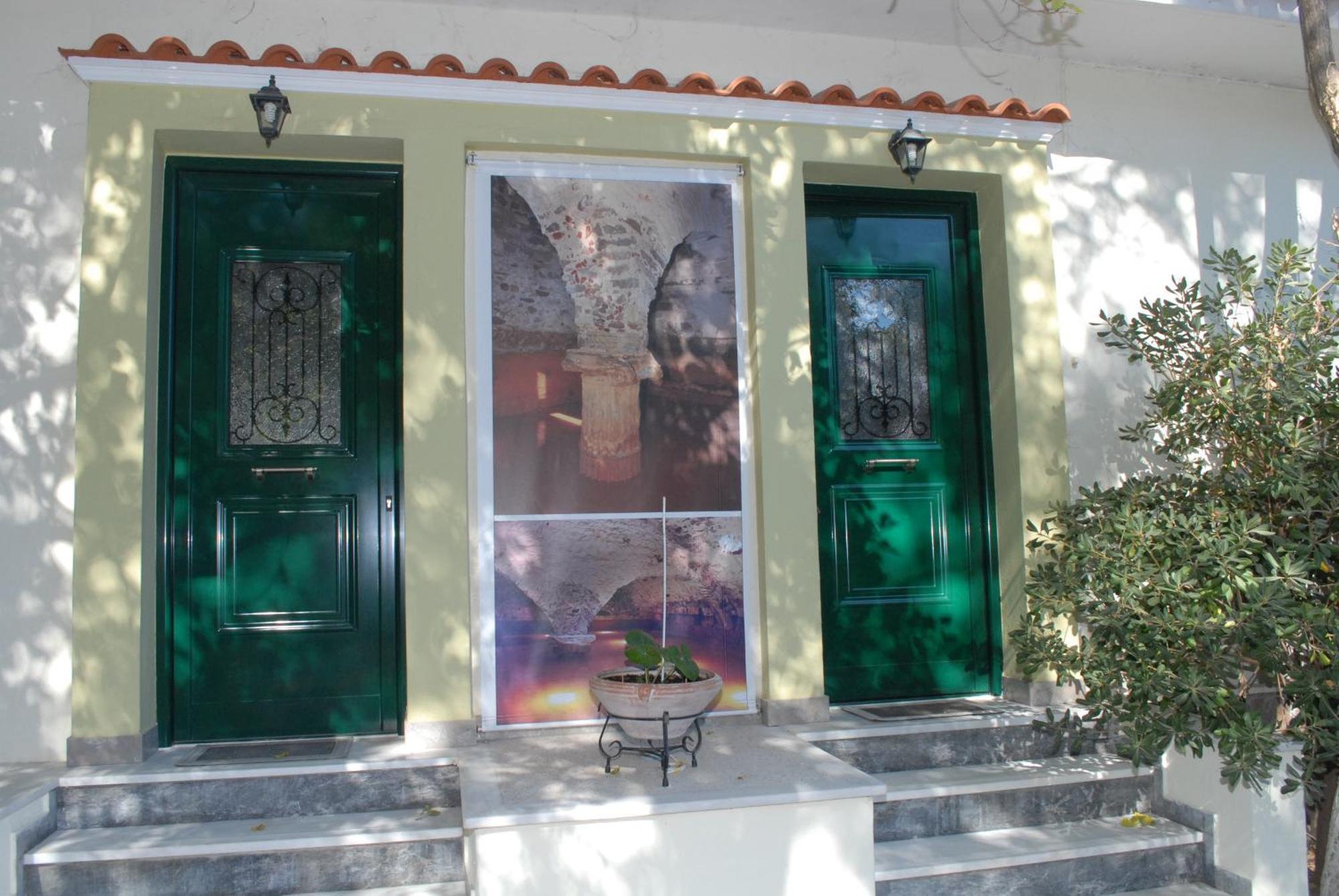Loutrópolis Thermís Melina Apartment מראה חיצוני תמונה