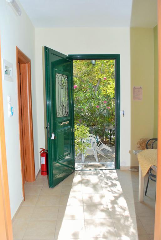Loutrópolis Thermís Melina Apartment חדר תמונה